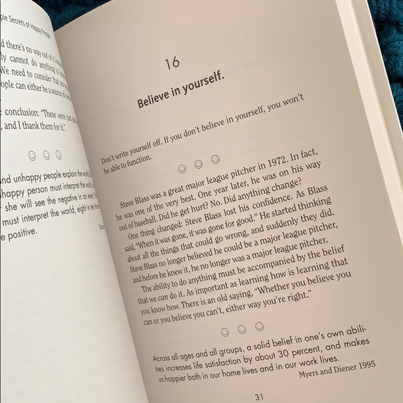 😃  Book - Picture 2 of 4